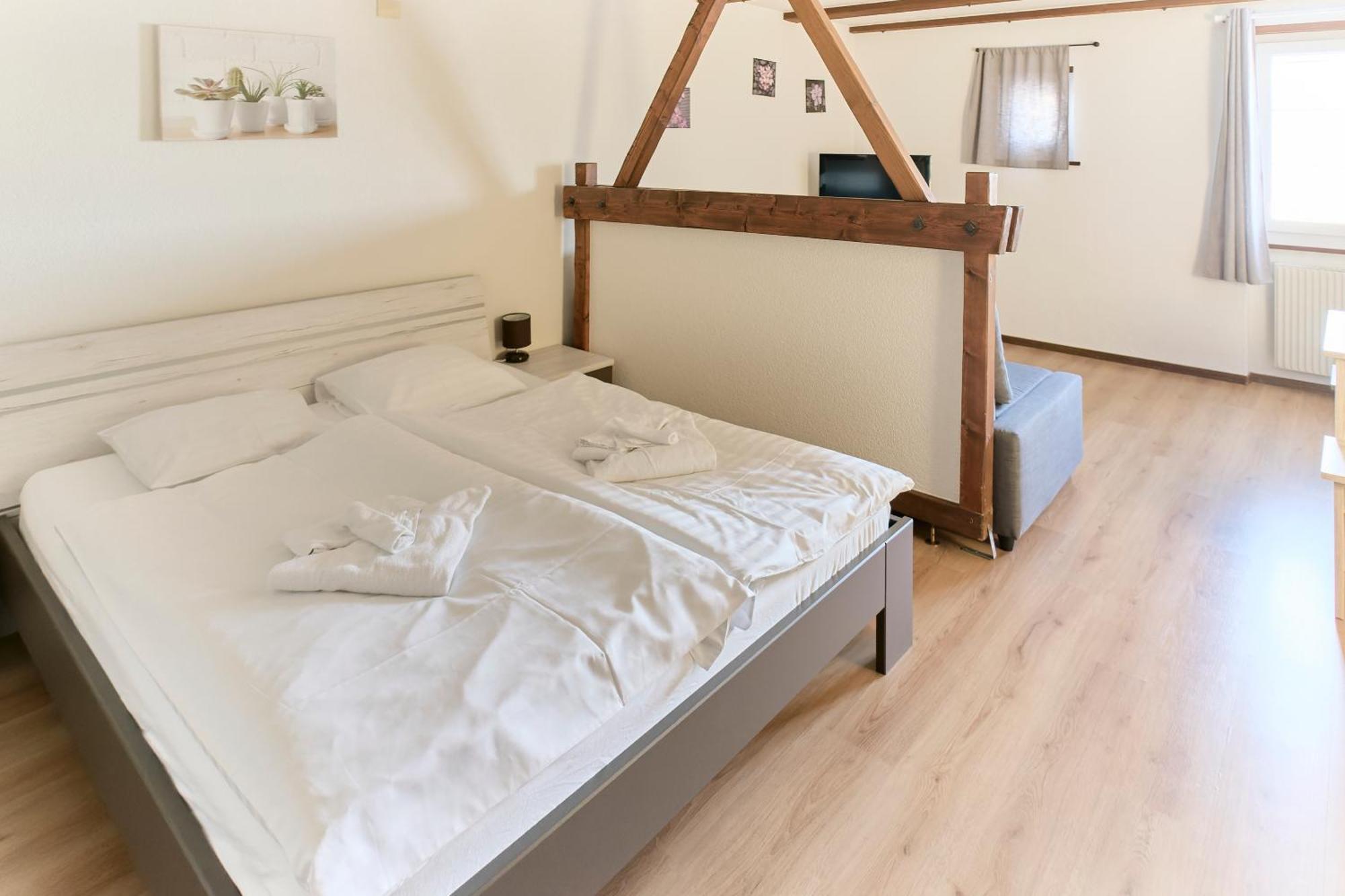 Auberge Du Peu-Pequignot Le Noirmont Eksteriør bilde
